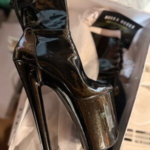 Hella Heels Empire Kicks Black Patent Leather Platform Boots